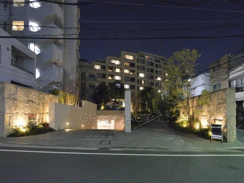 ミッドガーデン赤坂氷川 港区