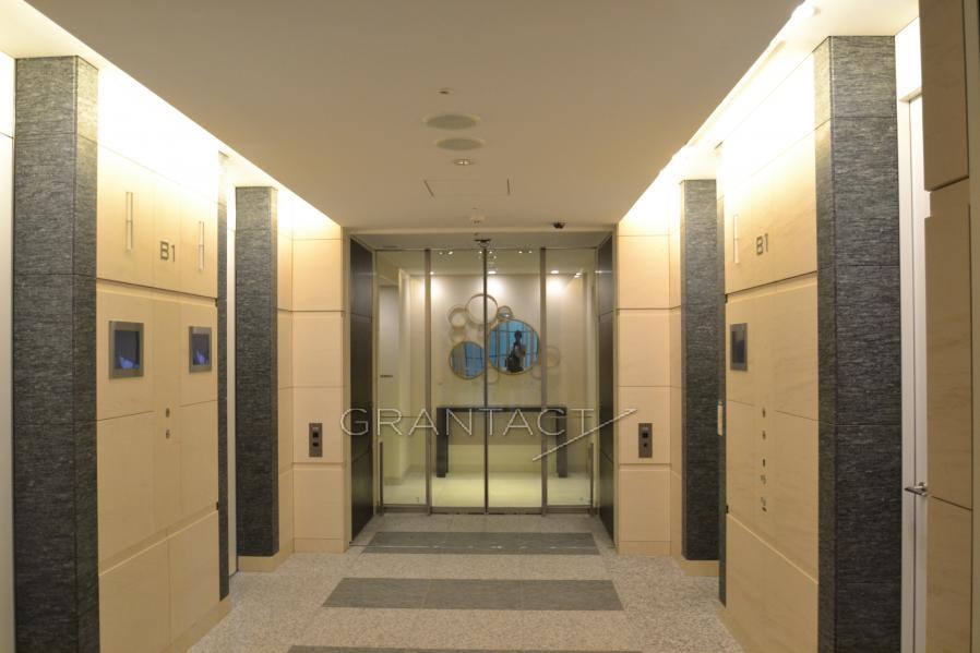 Elevator　hall